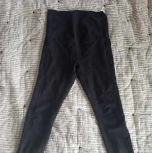 Fabletics Maternity 7/8 Leggings